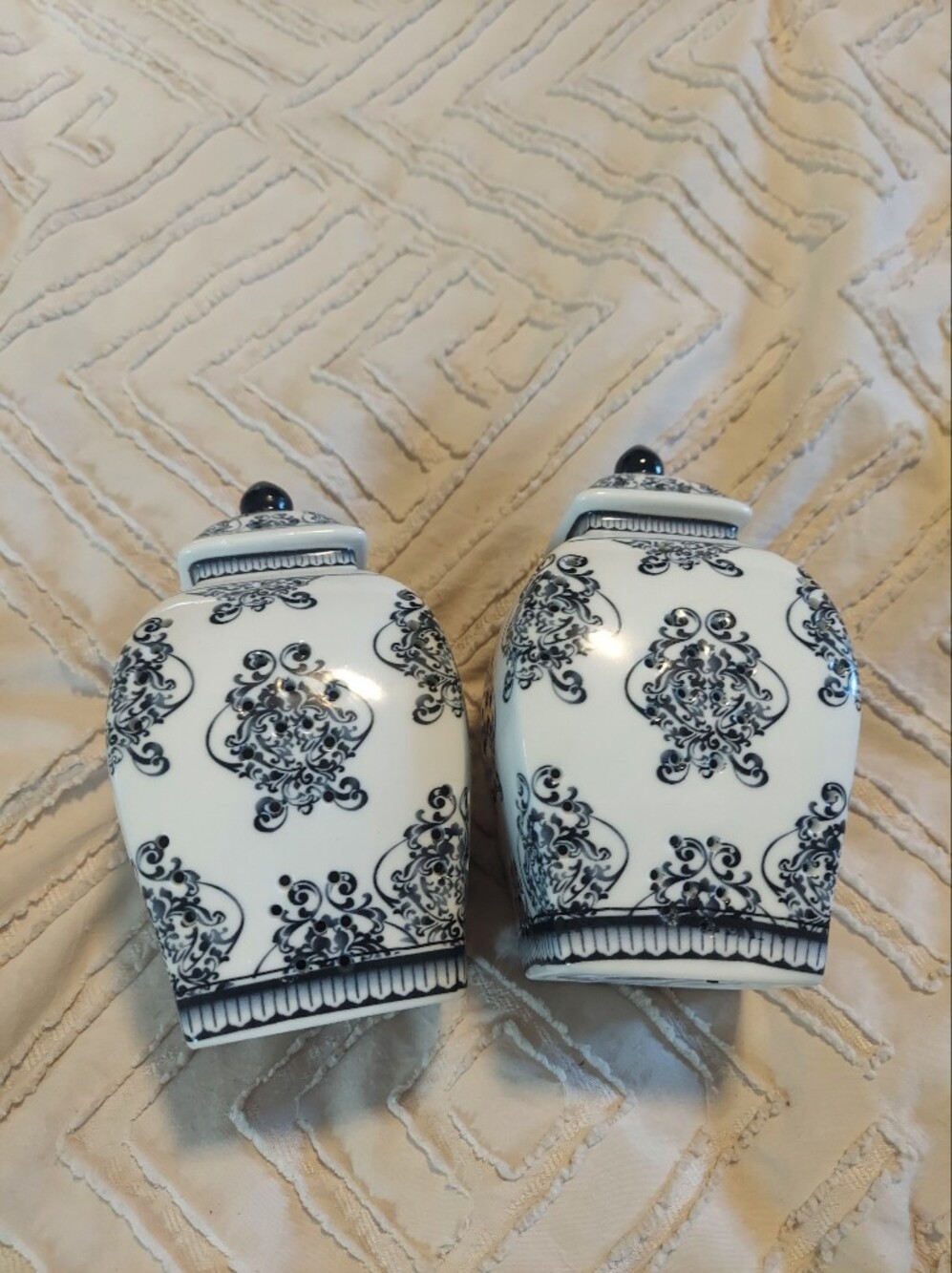 Set of 2 Black & White Damask Ceramic Ginger Jar LED Flameless Luminaries